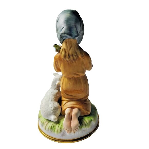 Lefton China GG5600 Praying Girl with Lamb Bird Vintage Hand Painted Figurine 6" - Picture 2 of 3